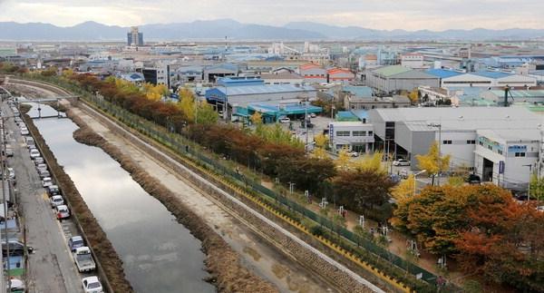 사상공단 껴안은 숲띠 고질병 악취 잡았다