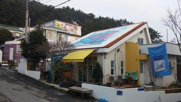 책이 있는 여행 북스테이 ② 통영 봄날의집