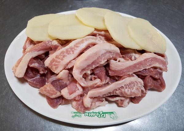 [광복로·광안리 추억의 그 식당] 광안리 뒷고기 전문 꿀꿀 뒷고기