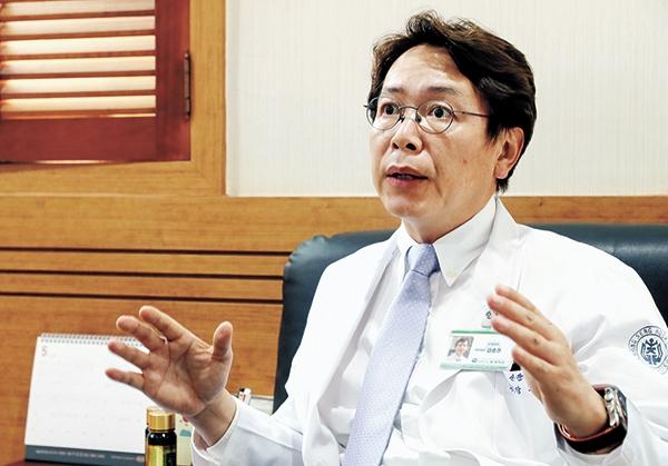 김중경 봉생병원 신장이식센터장 신부전 환자에 신장이식 기회 더 넓힐 것