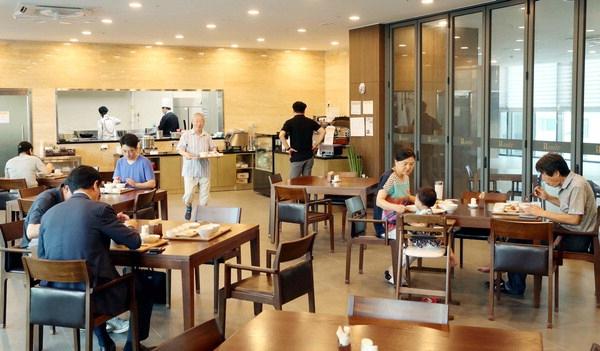 조식 서비스로 아파트 문화 바꾼 해운대 더에이치스위트