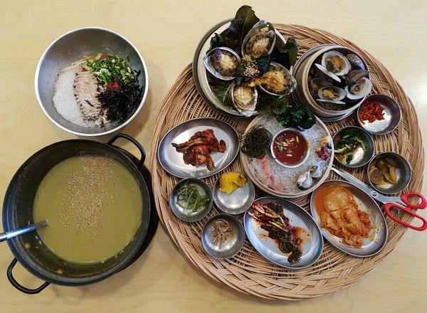 [부산 기장끝집·송도끝집] 시골 참기름과 된장, 잘나가는 전복죽의 비밀