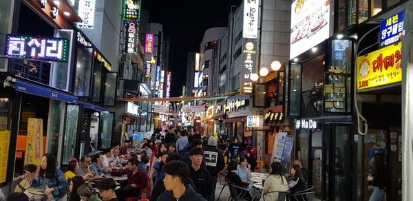 김해 먹자골목 먹고 즐기러 오세요