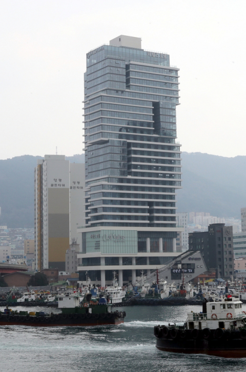 접근성·하버뷰 자랑, 원도심 ‘호텔 대전’ 본격화