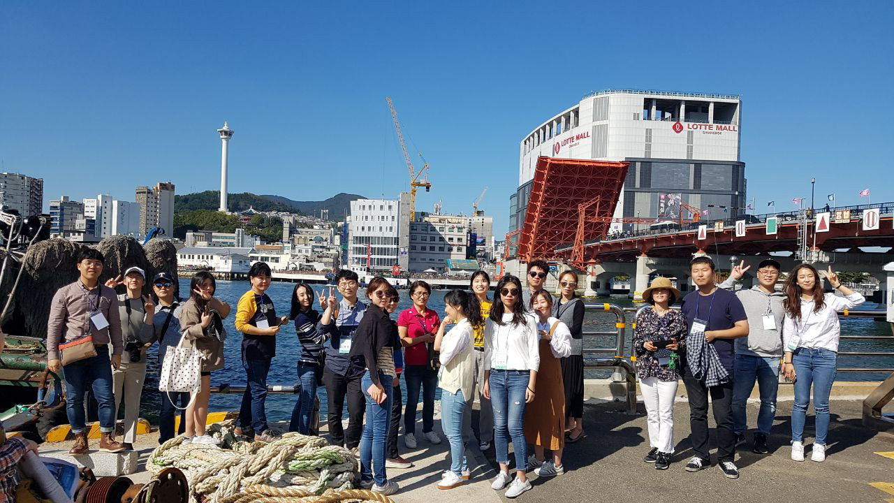 “부산의 숨겨진 매력에 푹 빠졌어요”