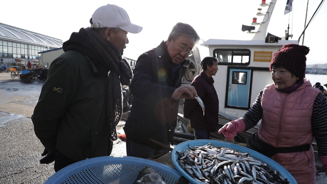 최불암 나이 궁금? 한국인의 밥상 포항 호미곶 돌문어-고성 거진항 도루묵-문경 거정석 한우-속초 장사항 여선장