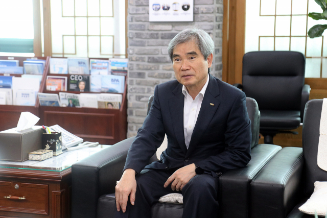 “운영 시스템 선진화… 고객 불만 없는 항만으로”
