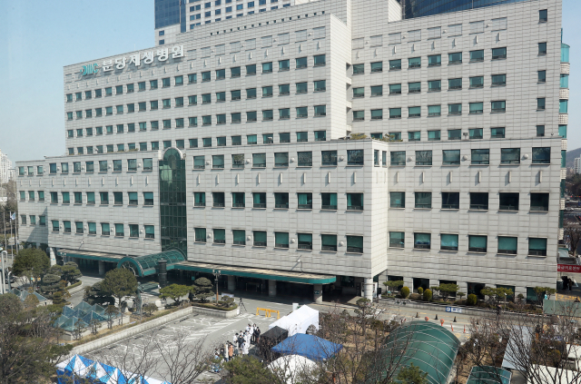 성남 분당제생병원 9명 코로나19 집단감염…국민안심병원 지정 열흘만에