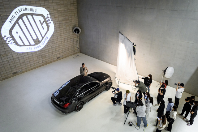 한성자동차, 고객과 차량 화보촬영…‘포트리트 위드 마이 AMG’ 진행