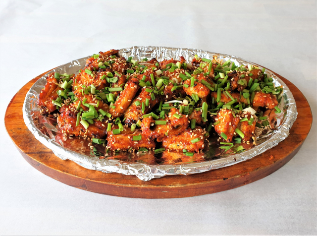 “삼대 이은 전통의 맛 동해횟집