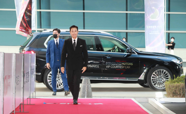 [포토뉴스] 2021 부일영화상, 레드 카펫 위의 스타~~