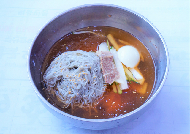 33년 한자리 지킨 부산 스타 냉면집