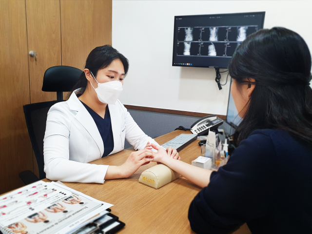 명치 아래 답답하고 더부룩한데…“원인 몰라 더 답답해요”