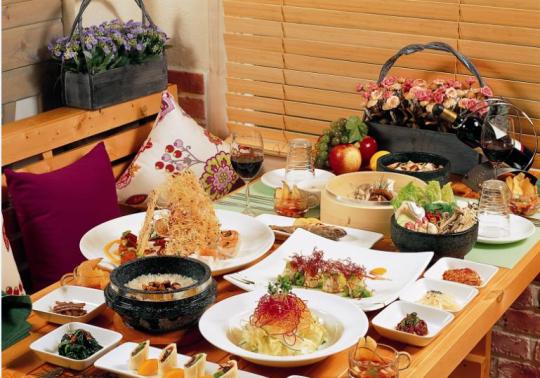자연식과 전통의 맛이 어우러진 ‘뜰안에행복’