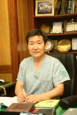 골반과 척추를 바로잡아 만성질병까지 치료