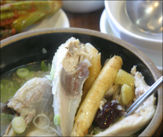 [조헌구의 우리음식이야기⑩]인삼,  얼마나 좋길래 만병통치약이라 할까 - 인삼먹는 법