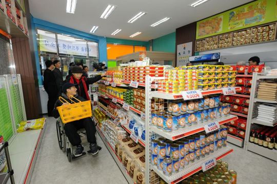 ‘푸드마켓’에서 따뜻한 사랑을 나눠요~