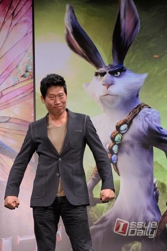 [이슈포토] 유해진, ‘가디언즈’ 버니에 완벽 빙의!