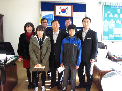 [포토뉴스]삼척소방서 장학금 전달