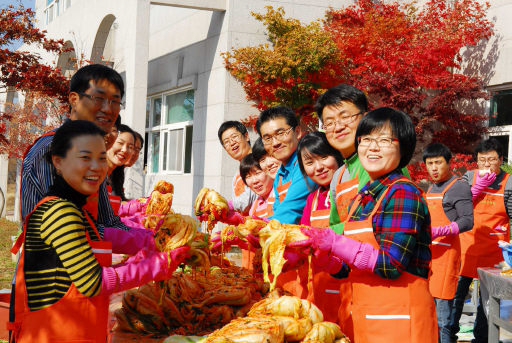 [원주]“이웃 사랑 듬뿍 버무린 김치 맛보세요”
