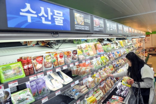 [르포현장을가다]일반인 출입 안막아…지역상권 40% 타격