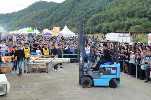 [횡성]1,500석 한우구이터 이틀째 만석 행진