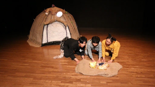 `猫(묘)한 시선으로 바라본 인간세상
