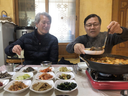 [인생맛집]“학창 시절 떠오르게 하는 추억의 맛…원기 충전에 그만”