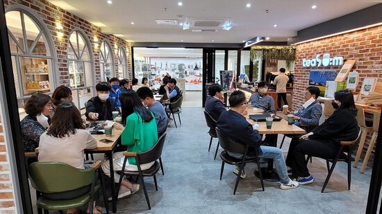 [화천]화천군산림조합 숲카페 티숨·임산물판매장 인기