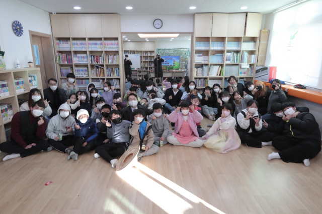 [포토뉴스]춘천시 설 명절 맞이 복지시설 위문