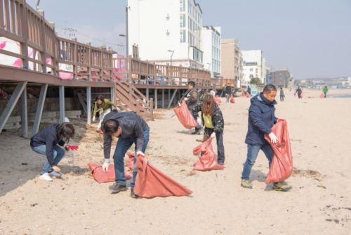 [포토뉴스]토성면 비치코밍 체험 행사