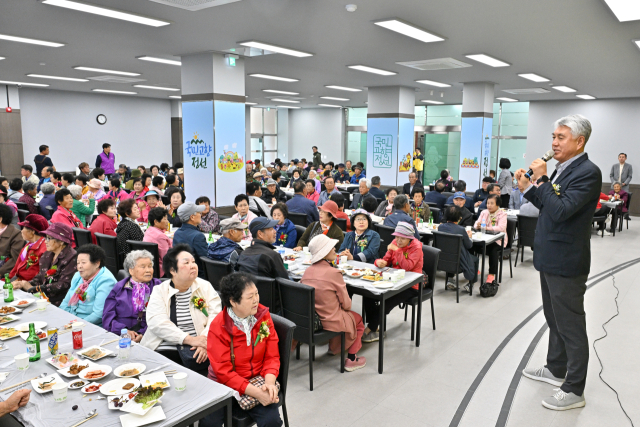주민과 함께 하는 경로잔치 잇따라 훈훈