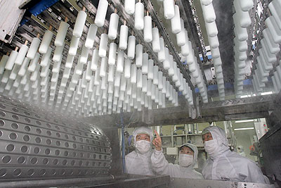 (포토)여름특수 준비하는 빙과류 공장들