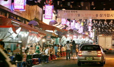 막창·곱창골목 주택가 냄새·소음…열대야 이중고