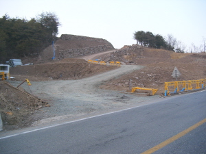 청송군, 폐도 무단점용 말썽