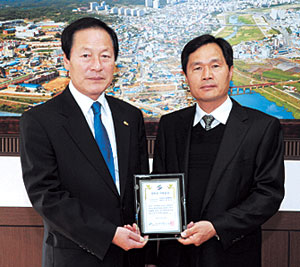 영천시장학회 기금 기탁 잇따라