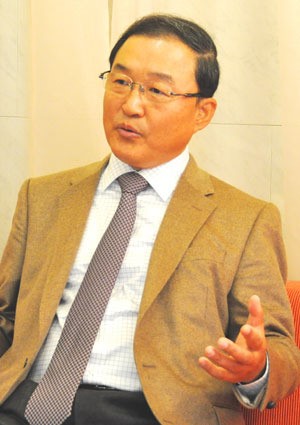 최원영 통합의료진흥원 이사장