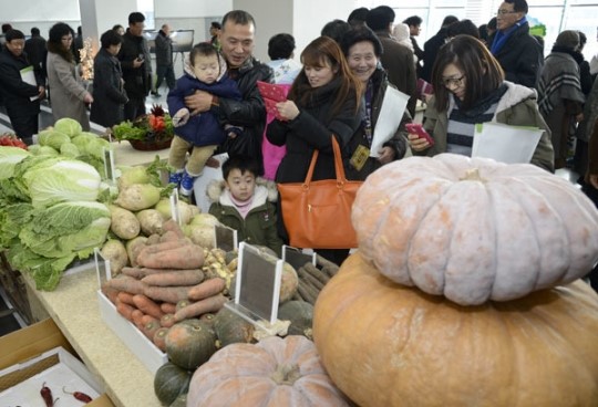 [포토뉴스] 농약 안 친 농산물로 건강 지키세요