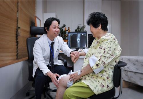 회복 빠른 인공관절 수술로 명성…올곧은병원