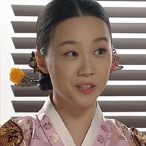 압구정백야 백옥담, 중전마마 복장으로 모임 참석…갑자기 왜?