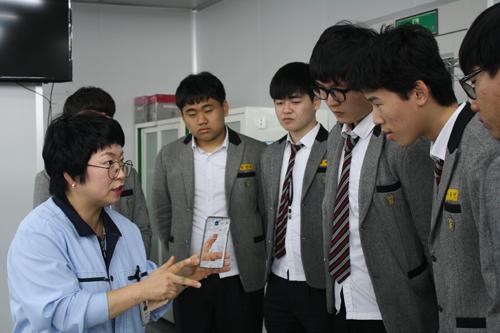 경북기계공고·조일로봇고 90명, 삼우엠스㈜에서 일학습병행제 견학