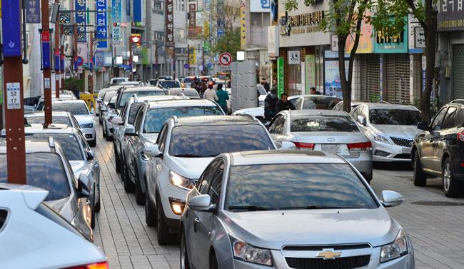 해결한다더니… 숨통 막히는 현대백화점