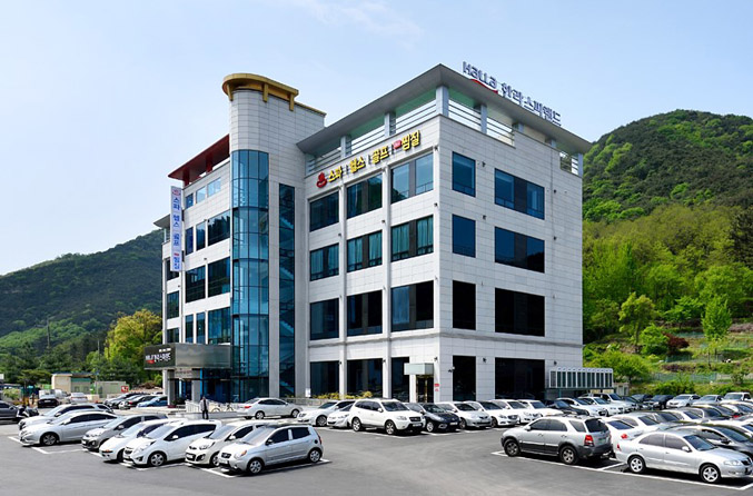 대형 주차장 개방한 착한 기업…한라스파랜드