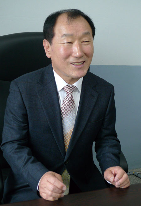 다세대·다연령·다계층 어울릴 체육 프로그램 제공…박영철 의성眞(진)스포츠클럽 회장
