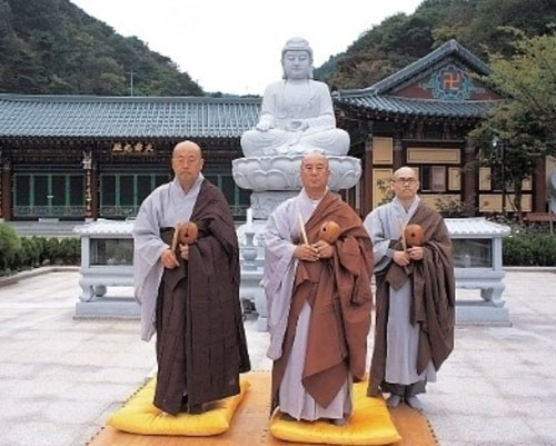 산 속 명당서 고인 극락왕생 기원…구룡산 자락 위치한 석장사