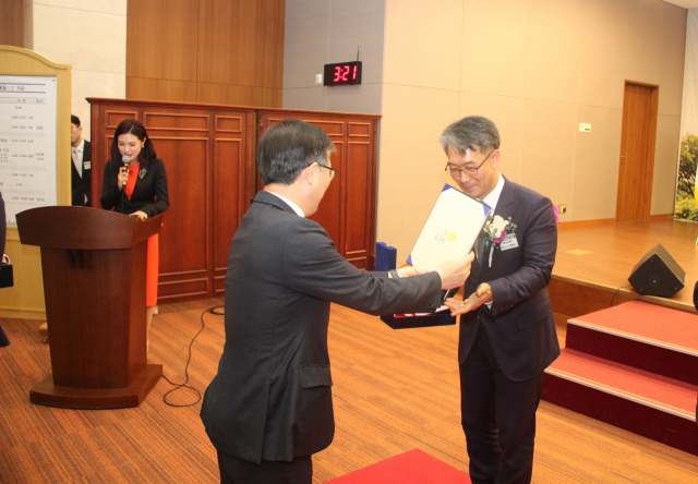 화성산업 고객품질대상 대상…서한, 건설혁신·관리 최우수