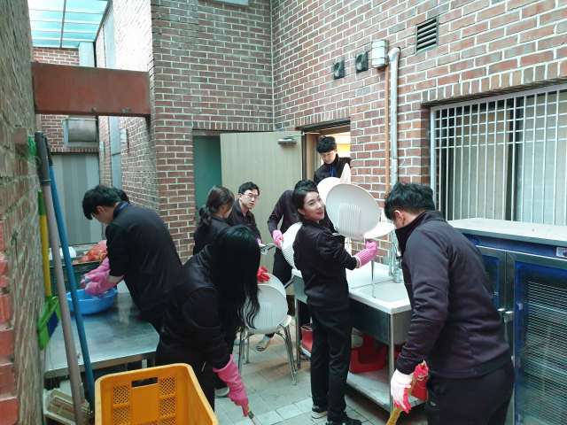 농협구미교육원 신규 직원 사회복지시설에서 봉사활동 펼쳐