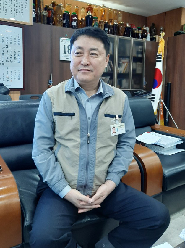 서중호 아진산업 대표, 상공의날 은탑산업훈장