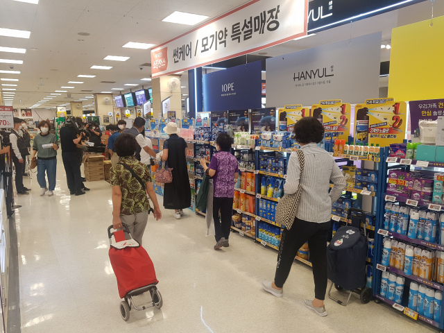 대구 이마트 판매 비말 차단용 마스크 10여분만에 동나