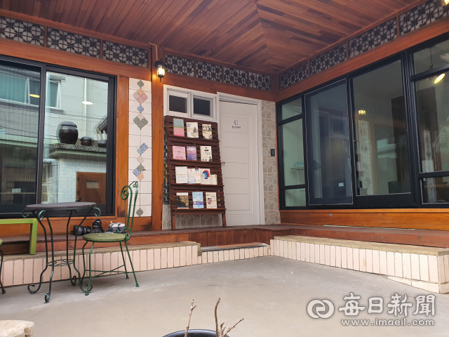 [문득 동네책방] <10>별난 공간 별책다방